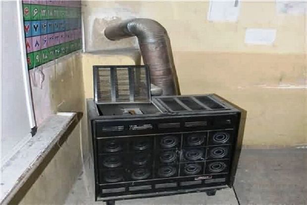 بخاری‌های نفتی از مدارس کرمانشاه جمع‌آوری می‌شوند