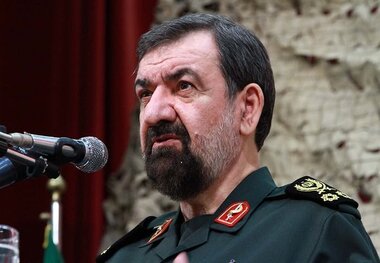 توییت محسن رضایی درپی تلاش های تیم دیپلماسی کشور برای منزوی کردن آمریکا 
