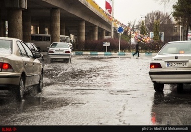بارندگی‌ها در یزد بی‌سابقه بود  به خاطر آبگرفتگی‌ها از مردم عذرخواهی‌می‌کنم  شناسایی 400 نقطه بحرانی