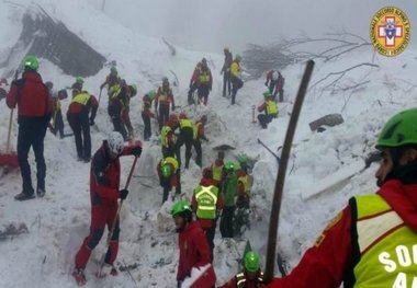 حادثه سقوط بهمن در شرق فرانسه قربانی گرفت