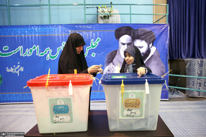 حضور سید یاسر خمینی در  انتخابات مجلس شورای اسلامی و مجلس خبرگان رهبری