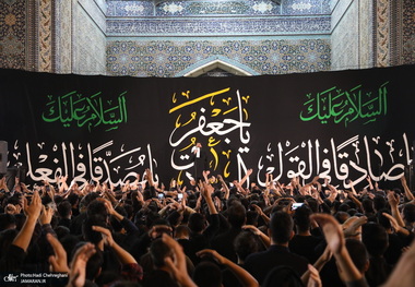 روزنامه جمهوری اسلامی: اوج‌گیری موج هفتم کرونا در آستانه محرم و صفر مشکلاتی را برای مراسم عزاداری‌ها به‌وجود می‌آورد/ هیچ عاملی نباید موجب به تعطیلی کشیده شدن عزاداری‌ها شود/ رعایت دستورالعمل‌ها بر آحاد مردم لازم است