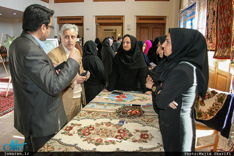 افتتاح نمایشگاه صنایع دستی در بیت تاریخی امام خمینی(س)
