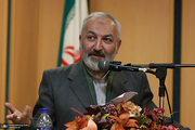 منصوری لاریجانی، استاد دانشگاه: با موضوع «حجاب» کارشناسانه برخورد شود/ اگر به دخترها و پسرها معدل خوبی نمی‌دهیم، به پای خودمان بنویسیم