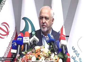 ظریف: اصطلاح «اسنپ‌بک» یک جعل آمریکایی است، در برجام وجود ندارد/ «عزت» سرنوشت خودمان را به دست خودمان بنویسیم/ شورای عالی امنیت ملی از من خواست تا از ارائه توضیحات بیشتر {در خصوص نقش روسیه در برجام} خودداری کنم