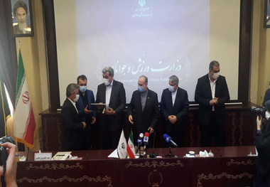 صالحی‌امیری: از شهردار تهران انتظار بیشتری دارم / وزیر ورزش: برخی ارگان‌ها از فضای خود استفاده بهینه نمی‌کنند
