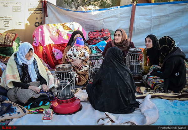 ۴۵۲۰ خانوار در سرپل ذهاب بی‌سرپناه مانده‌اند  انتقاد از نحوه توزیع کانکس، تعطیلی مدارس و سیستم گرمایشی