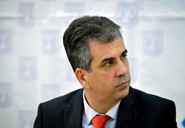 وزیر انرژی اسرائیل: به هیچ وجه قصد خروج از لبنان را نداریم