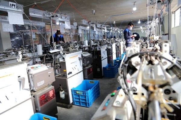 کاهش 2 درصدی سهم اشتغال صنعتی در استان یزد افزایش مشاغل خدماتی