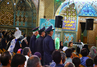 قزوین در سالروز میلاد امام رضا (ع) غرق در شادی است