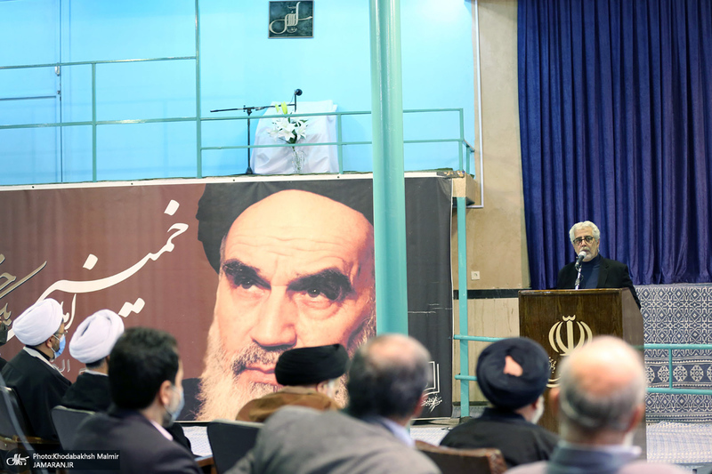 مراسم تجلیل از کارگردان فیلم مستند «بانو قدس ایران» در حسینیه جماران