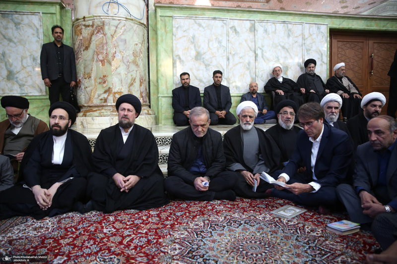 مراسم شب بیست و یکم ماه رمضان در حرم حضرت امام خمینی (س)