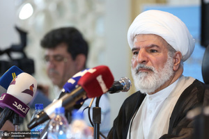 نشست «گفتمان توحیدی اخلاقی‌ امام‌ خمینی(س) در دنیای معاصر؛ دستاوردها و آینده فرارو» (2)