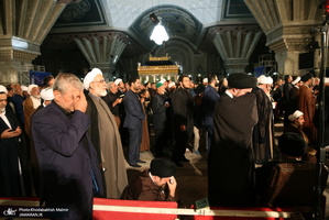 ..احیای شب بیست وسوم ماه مبارک رمضان در حرم مطهر امام خمینی(س)