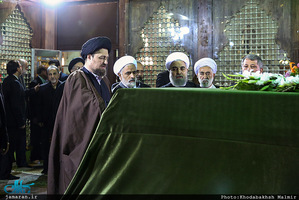 ادای احترام حسن روحانی به امام خمینی و رییس فقید مجمع تشخیص مصلحت نظام