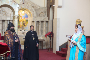 مراسم بزرگداشت امام خمینی (س) در کلیسای «سرکیس مقدس»