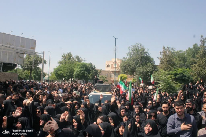 تشییع پیکر شهید «محمد انصاری» در خمین