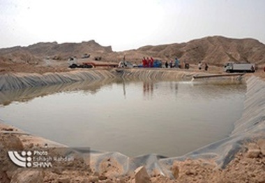 احداث 250 کیلومتر خط لوله انتقال آب برای مهار آتش چاه ۱۴۷ رگ سفید