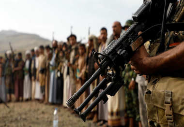 تحلیلگر اسرائیلی: عربستان میان «دو شکست استراتژیک» گرفتار شده است؛ امتیاز به حوثی‌ها یا جنگی فرسایشی و بی‌انتها
