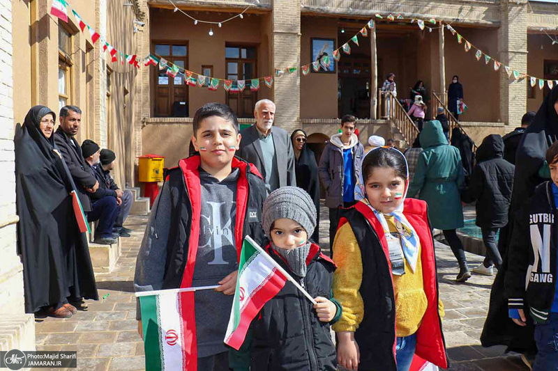 راهپیمایی باشکوه 22 بهمن در خمین