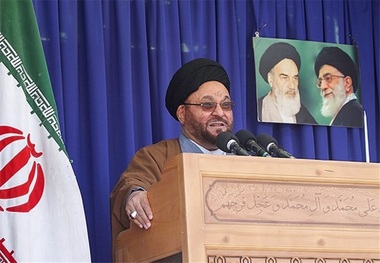 امام جمعه اصفهان: مردم نگران رفتارهای زننده غیر اسلامی هستند/ ازدواج ساده و آسان دستور اسلام است/ ایران به سطحی از علم و دانش و فناوری رسیده که دنیا روی آن حساب می کند
