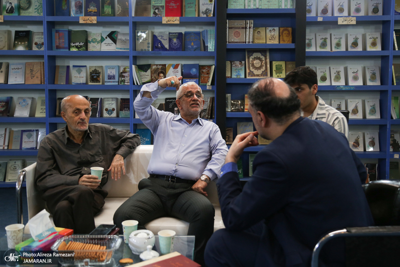 غرفه موسسه تنظیم و نشر آثار امام خمینی (ره) در سی و ششمین نمایشگاه کتاب تهران-4