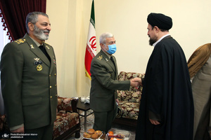 حاشیه های تجدیدمیثاق فرماندهان و کارکنان نیروهای مسلح با آرمان‌های امام خمینی (س)