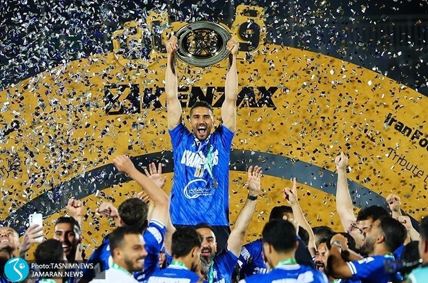 استوری تند کاپیتان استقلال علیه مسئولان/ حسینی: ۱۴۰ میلیارد نخواستم