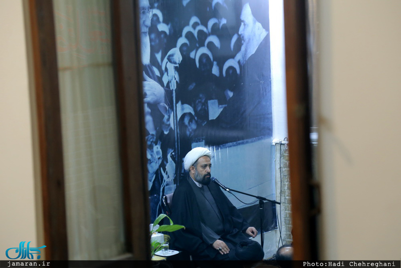 برگزاری روضه ماهانه در بیت امام خمینی به یادحاج احمد خمینی