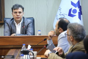مراسم رونمایی 12 جلدی کتاب تجربه های جهانی بازسازی پسا جنگ