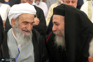 دیدار مسئولان نظام و مهمانان کنفرانس وحدت اسلامی با رهبر معظم انقلاب