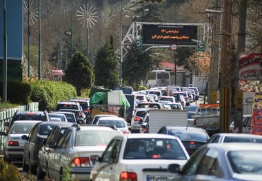 تردد خودروها از مرزن آباد به سمت کرج ممنوع شد