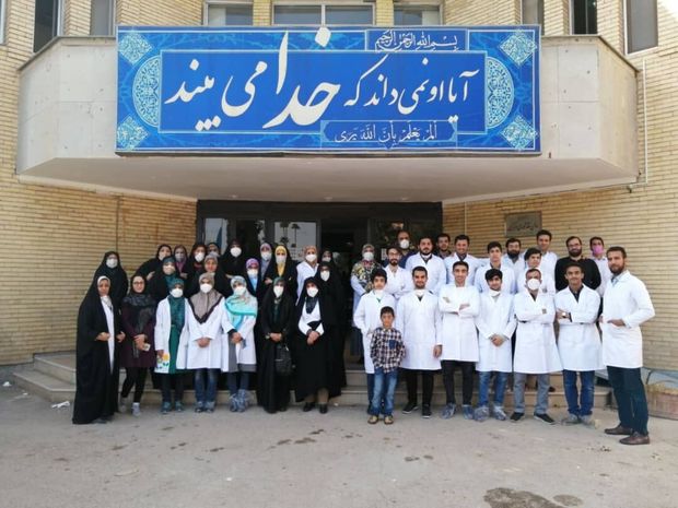 یک گروه جهادی در شیراز روزانه ۲۵ هزار عدد ماسک تولید می‌کند
