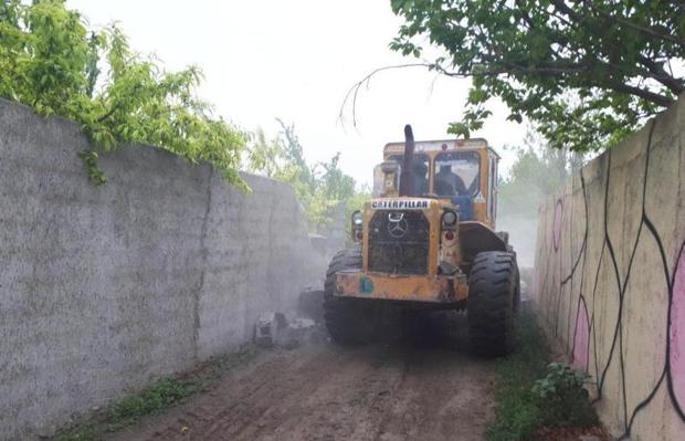166 ساخت و ساز غیرمجاز در فیروزکوه تخریب شد