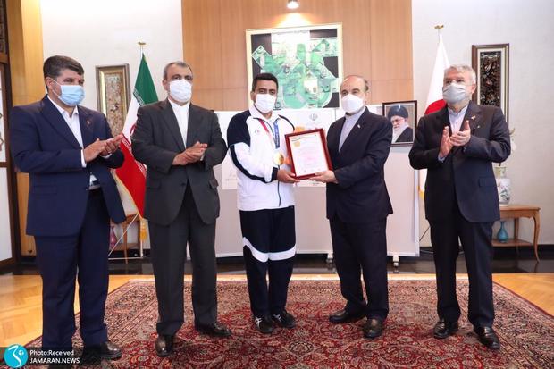 المپیک 2020 توکیو| پاداش ۱۰۰۰۰ یورویی جواد فروغی پرداخت شد+ تصاویر

