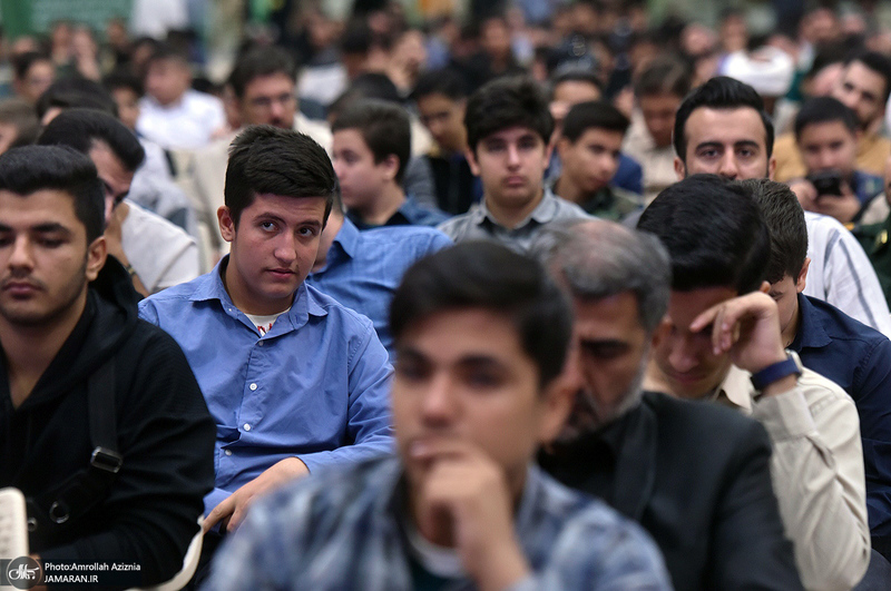 همایش بزرگ شورای 9 نفره مدارس در حرم مطهر امام خمینی