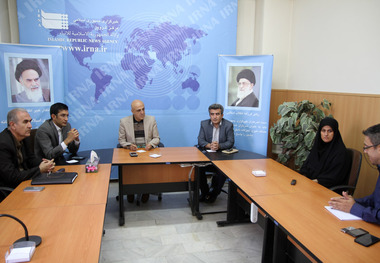 میزگرد مشکلات بافت ناکارآمد شهری در ایرنا قزوین برگزار شد