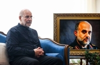 حضور قالیباف در منزل سپهبد شهید غلامعلی رشید (3)