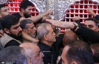 پزشکیان بارگاه نورانی حضرت امیرالمؤمنین (ع) را زیارت کرد (2)