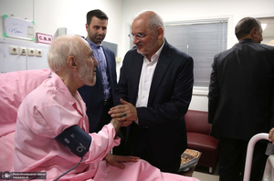 عیادت رئیس جمهوری از سید محمد خاتمی