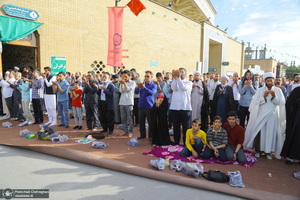 نماز عید سعید فطر در حرم مطهر حضرت معضومه (س)