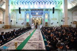 آیین خطبه خوانی همزمان با آغاز دهه فجر در حرم کریمه اهل بیت(س)