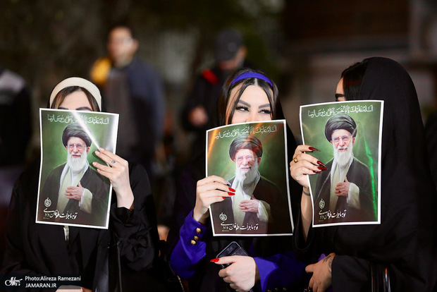 مداحی «یکی بهم بگه دروغه» با نوای مهدی رسولی+ فایل صوتی 