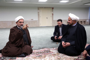 نشست بررسی زمینه‌های حضور فرهنگی و هنری موسسه تنظیم و نشر آثار امام خمینی (س) در عراق