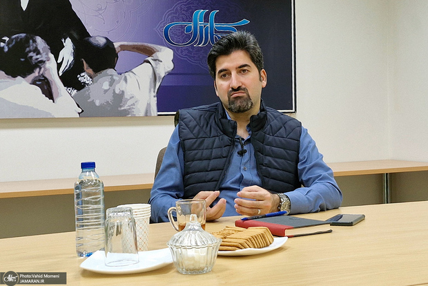 رجب پور، اقتصاددان: شعار کوچک سازی دولت به قیمت سلطه گروه های خاص تمام می شود / قدرت ذینفعان عامل ناکارآمدی سیاست‌های ارزی دولت شده / گاهی ترجیحات مردم برخلاف منافعشان شکل می‌گیرد