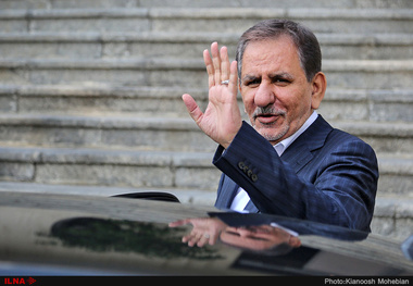 جهانگیری وارد کرمانشاه شد  بازدید از مناطق سیل‌خیز و تشکیل جلسه ستاد مدیریت بحران