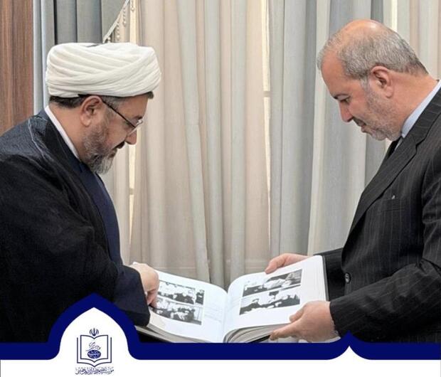 Meeting between the head of the institute and the Iranian ambassador to Iraq