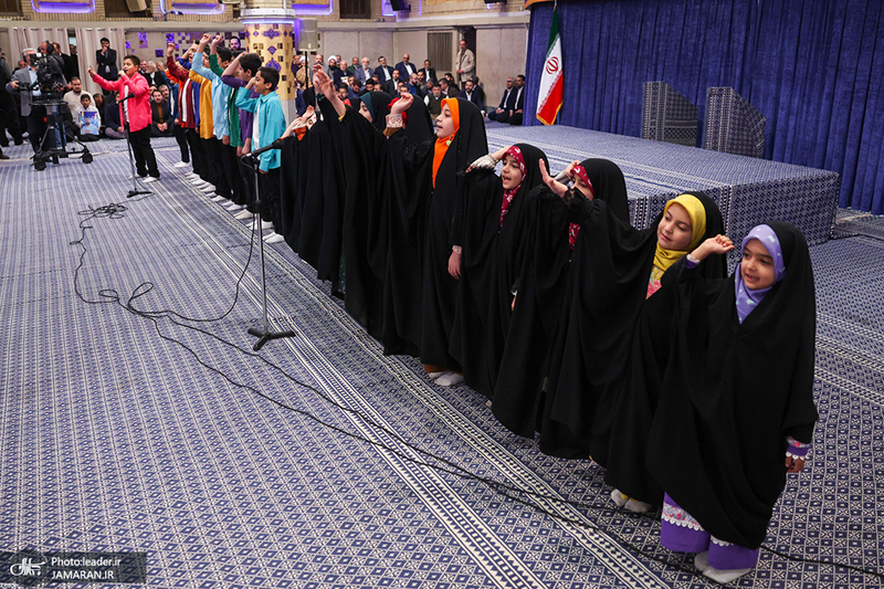 دیدار خانواده شهدای اقتدار با رهبر انقلاب در روز میلاد امیرالمومنین (ع)