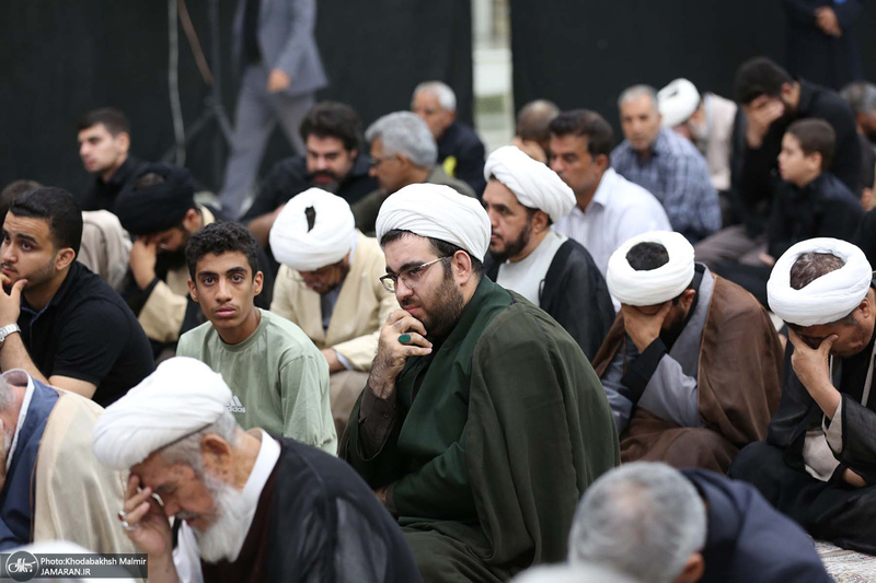 مراسم سوگواری شب اربعین حسینی(ع) در حرم امام خمینی(س)