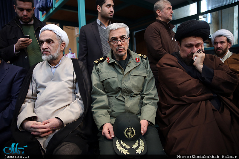 مراسم وداع با پیکر آیت الله هاشمی رفسنجانی(ره) در حسینیه جماران-10